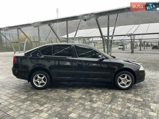 Чорний Шкода Октавія, об'ємом двигуна 1.6 л та пробігом 231 тис. км за 5350 $, фото 4 на Automoto.ua