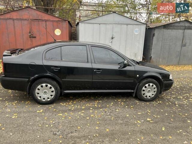 Шкода Октавия 2007 в Днепре (Днепропетровске) на Automoto.ua Черный Шкода Октавия, объемом двигателя 1.6 л и пробегом 300 тыс. км за 5500 $, фото 2 на Automoto.ua