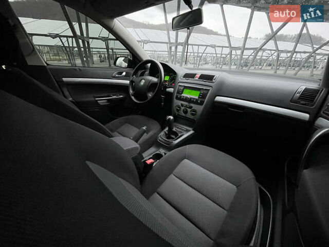 Чорний Шкода Октавія, об'ємом двигуна 1.6 л та пробігом 231 тис. км за 5350 $, фото 25 на Automoto.ua