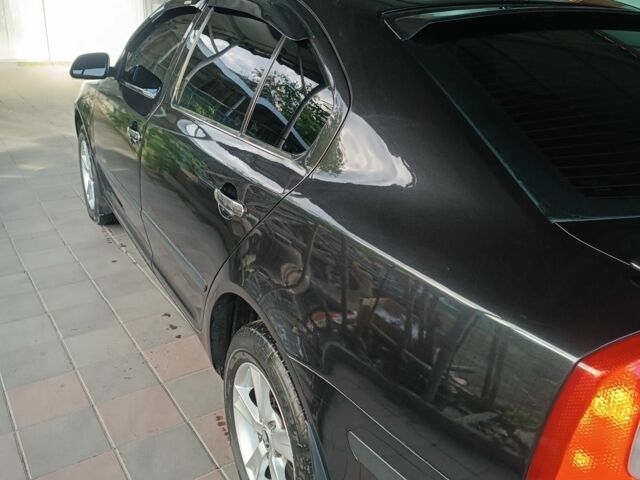 Чорний Шкода Октавія, об'ємом двигуна 1.6 л та пробігом 301 тис. км за 8500 $, фото 4 на Automoto.ua
