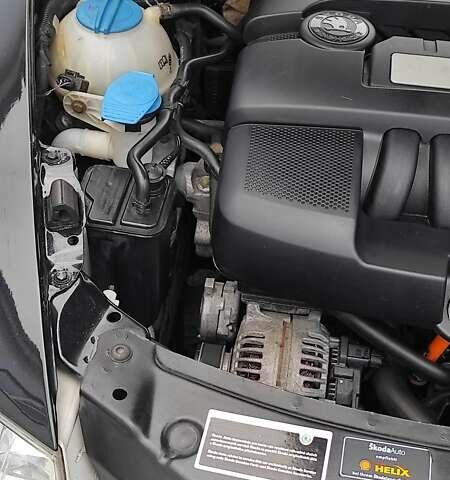 Черный Шкода Октавия, объемом двигателя 1.6 л и пробегом 218 тыс. км за 6999 $, фото 65 на Automoto.ua