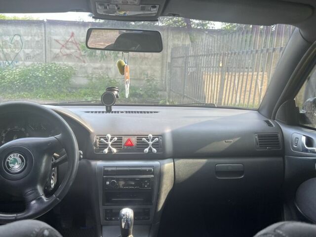 Чорний Шкода Октавія, об'ємом двигуна 1.8 л та пробігом 250 тис. км за 4550 $, фото 5 на Automoto.ua