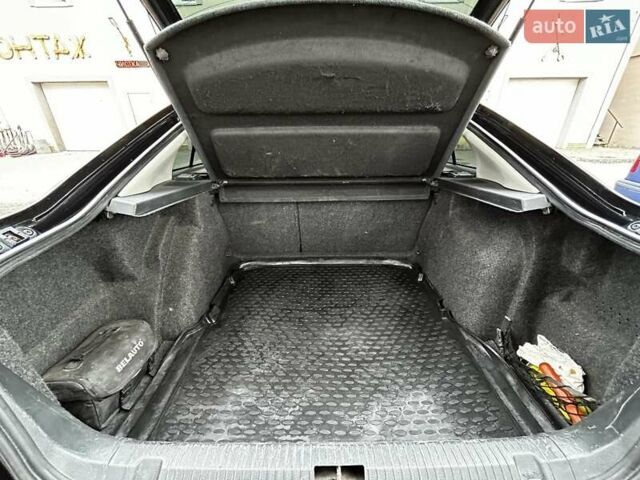 Черный Шкода Октавия, объемом двигателя 1.6 л и пробегом 221 тыс. км за 7300 $, фото 27 на Automoto.ua