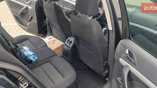 Черный Шкода Октавия, объемом двигателя 1.8 л и пробегом 226 тыс. км за 4500 $, фото 3 на Automoto.ua