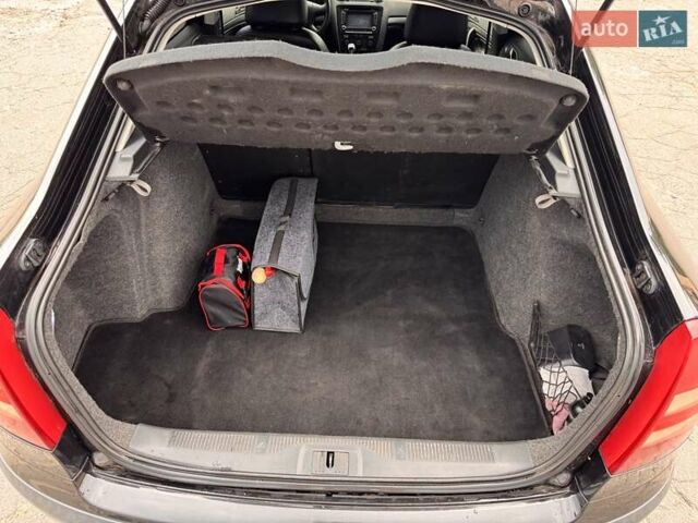 Черный Шкода Октавия, объемом двигателя 1.98 л и пробегом 300 тыс. км за 5800 $, фото 12 на Automoto.ua