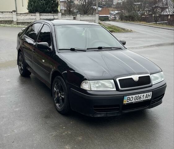 Черный Шкода Октавия, объемом двигателя 1.8 л и пробегом 3 тыс. км за 4500 $, фото 2 на Automoto.ua