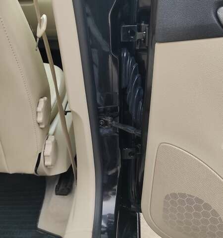 Черный Шкода Октавия, объемом двигателя 1.6 л и пробегом 218 тыс. км за 6999 $, фото 39 на Automoto.ua