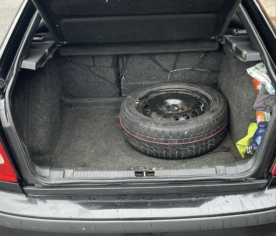 Черный Шкода Октавия, объемом двигателя 1.8 л и пробегом 3 тыс. км за 4500 $, фото 10 на Automoto.ua