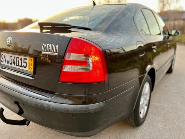 Чорний Шкода Октавія, об'ємом двигуна 1.6 л та пробігом 220 тис. км за 7500 $, фото 11 на Automoto.ua
