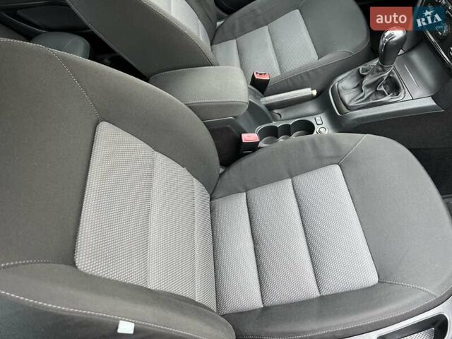 Черный Шкода Октавия, объемом двигателя 1.6 л и пробегом 220 тыс. км за 7500 $, фото 27 на Automoto.ua