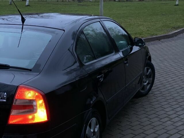 Черный Шкода Октавия, объемом двигателя 1.9 л и пробегом 300 тыс. км за 2800 $, фото 7 на Automoto.ua