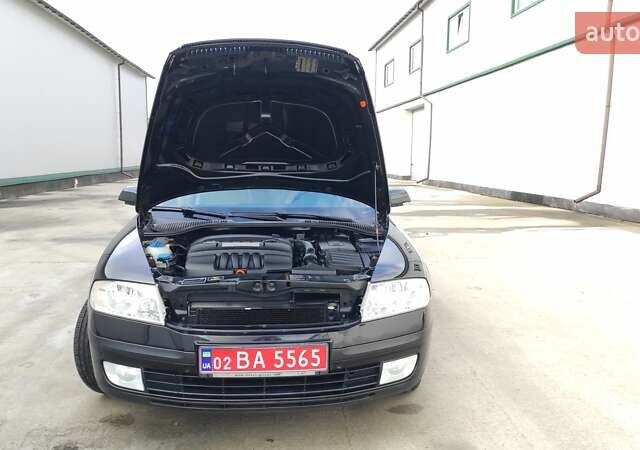Черный Шкода Октавия, объемом двигателя 1.6 л и пробегом 218 тыс. км за 6999 $, фото 62 на Automoto.ua