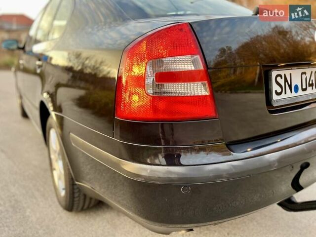 Черный Шкода Октавия, объемом двигателя 1.6 л и пробегом 220 тыс. км за 7500 $, фото 9 на Automoto.ua