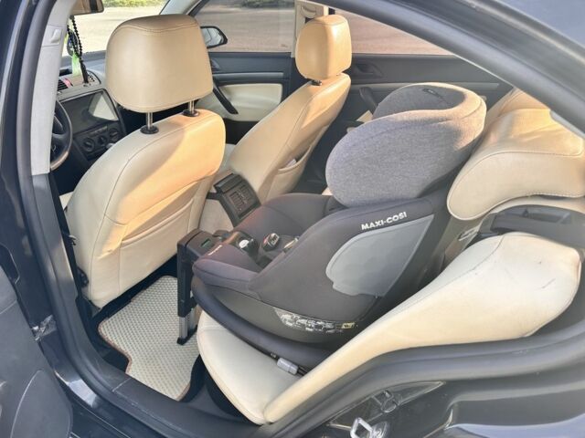 Черный Шкода Октавия, объемом двигателя 1.6 л и пробегом 260 тыс. км за 6800 $, фото 13 на Automoto.ua