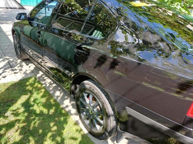 Черный Шкода Октавия, объемом двигателя 1.6 л и пробегом 260 тыс. км за 6500 $, фото 3 на Automoto.ua