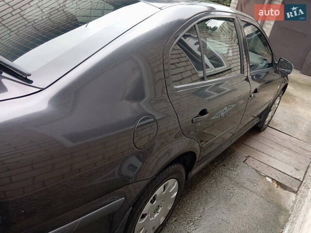 Черный Шкода Октавия, объемом двигателя 1.6 л и пробегом 115 тыс. км за 6700 $, фото 8 на Automoto.ua