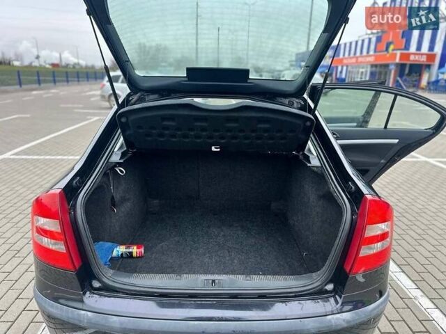 Черный Шкода Октавия, объемом двигателя 1.8 л и пробегом 206 тыс. км за 5150 $, фото 10 на Automoto.ua