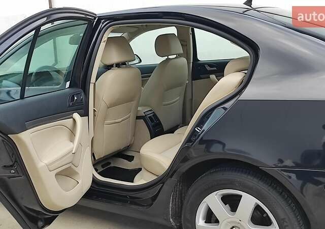 Черный Шкода Октавия, объемом двигателя 1.6 л и пробегом 218 тыс. км за 6999 $, фото 52 на Automoto.ua
