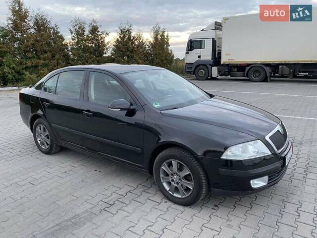 Черный Шкода Октавия, объемом двигателя 1.6 л и пробегом 206 тыс. км за 7150 $, фото 8 на Automoto.ua