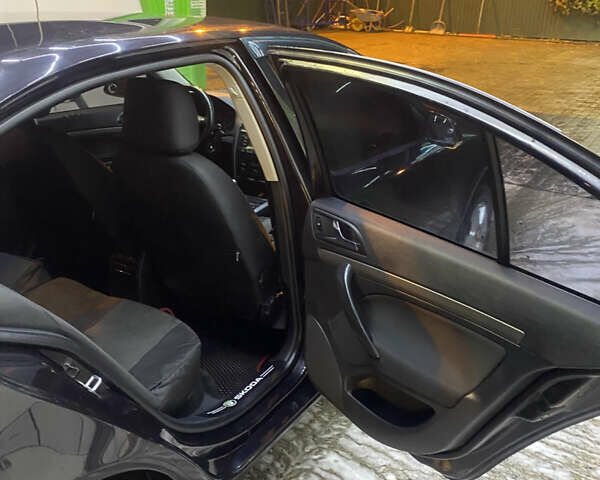 Чорний Шкода Октавія, об'ємом двигуна 1.6 л та пробігом 293 тис. км за 6200 $, фото 10 на Automoto.ua