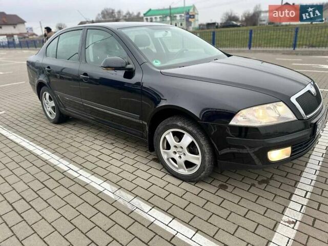 Черный Шкода Октавия, объемом двигателя 1.8 л и пробегом 206 тыс. км за 5150 $, фото 6 на Automoto.ua