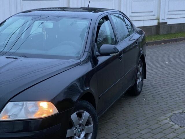 Черный Шкода Октавия, объемом двигателя 1.9 л и пробегом 300 тыс. км за 2800 $, фото 1 на Automoto.ua