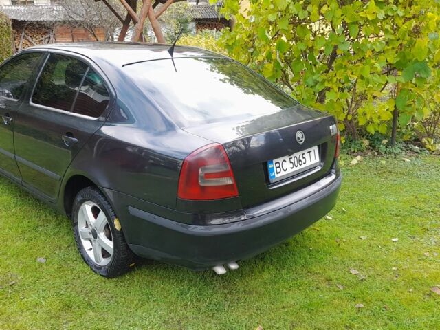 Черный Шкода Октавия, объемом двигателя 2 л и пробегом 269 тыс. км за 5000 $, фото 6 на Automoto.ua