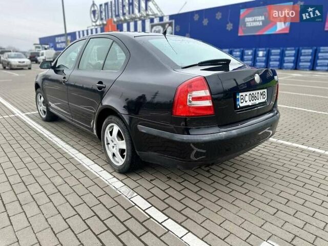 Черный Шкода Октавия, объемом двигателя 1.8 л и пробегом 206 тыс. км за 5150 $, фото 3 на Automoto.ua