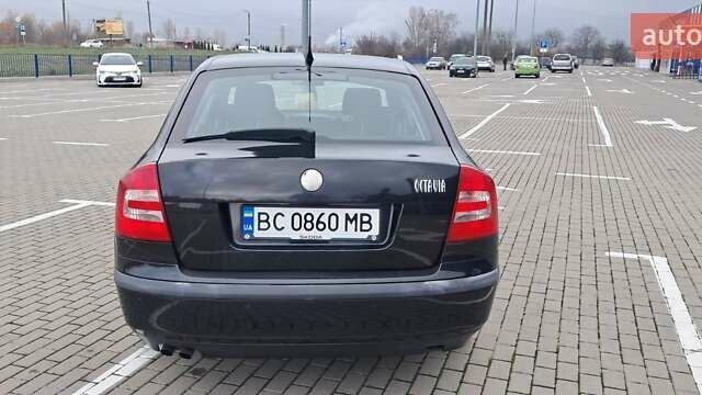 Черный Шкода Октавия, объемом двигателя 1.8 л и пробегом 226 тыс. км за 4500 $, фото 11 на Automoto.ua