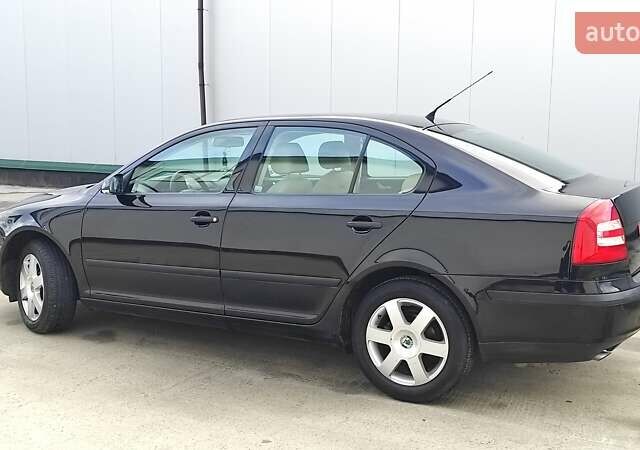 Черный Шкода Октавия, объемом двигателя 1.6 л и пробегом 218 тыс. км за 6999 $, фото 19 на Automoto.ua