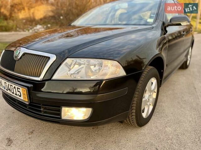 Черный Шкода Октавия, объемом двигателя 1.6 л и пробегом 220 тыс. км за 7500 $, фото 13 на Automoto.ua