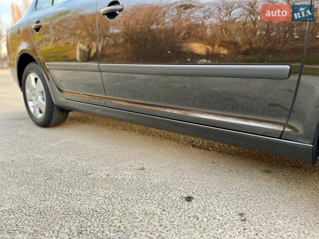 Черный Шкода Октавия, объемом двигателя 1.6 л и пробегом 220 тыс. км за 7500 $, фото 15 на Automoto.ua