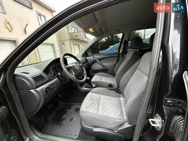 Черный Шкода Октавия, объемом двигателя 1.6 л и пробегом 221 тыс. км за 7300 $, фото 25 на Automoto.ua