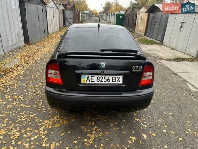 Чорний Шкода Октавія, об'ємом двигуна 1.6 л та пробігом 318 тис. км за 5100 $, фото 1 на Automoto.ua