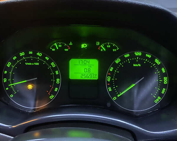 Чорний Шкода Октавія, об'ємом двигуна 1.6 л та пробігом 293 тис. км за 6200 $, фото 13 на Automoto.ua