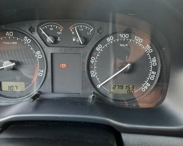 Черный Шкода Октавия, объемом двигателя 1.6 л и пробегом 279 тыс. км за 5200 $, фото 4 на Automoto.ua