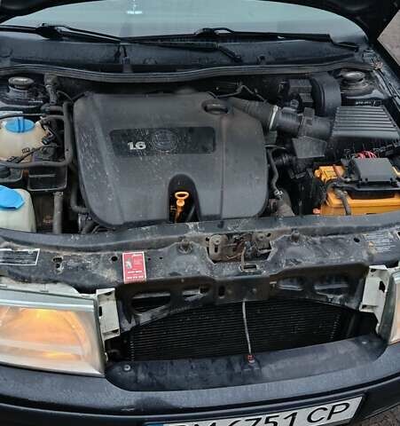 Черный Шкода Октавия, объемом двигателя 1.6 л и пробегом 175 тыс. км за 5750 $, фото 10 на Automoto.ua