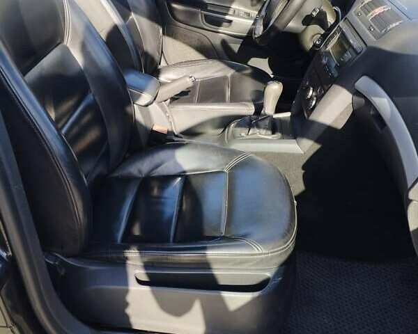 Черный Шкода Октавия, объемом двигателя 1.9 л и пробегом 402 тыс. км за 5700 $, фото 4 на Automoto.ua