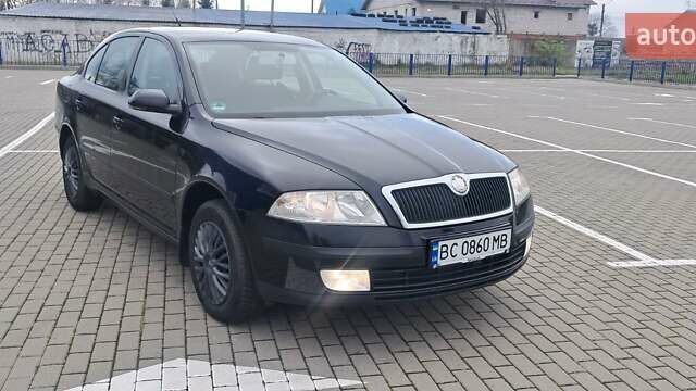 Черный Шкода Октавия, объемом двигателя 1.8 л и пробегом 226 тыс. км за 4500 $, фото 17 на Automoto.ua