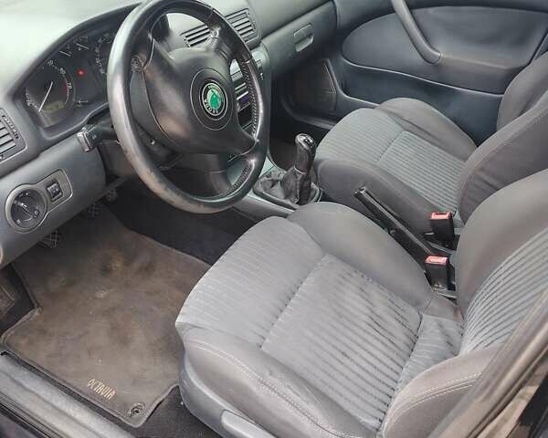 Черный Шкода Октавия, объемом двигателя 1.78 л и пробегом 170 тыс. км за 5600 $, фото 7 на Automoto.ua