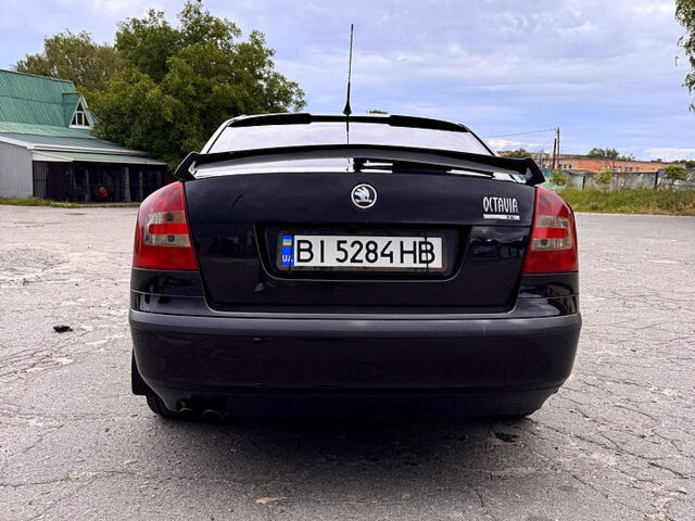 Чорний Шкода Октавія, об'ємом двигуна 2 л та пробігом 300 тис. км за 5800 $, фото 5 на Automoto.ua