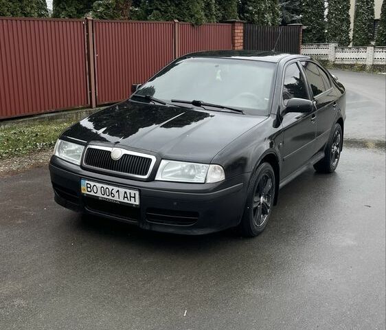 Черный Шкода Октавия, объемом двигателя 1.8 л и пробегом 3 тыс. км за 4500 $, фото 1 на Automoto.ua