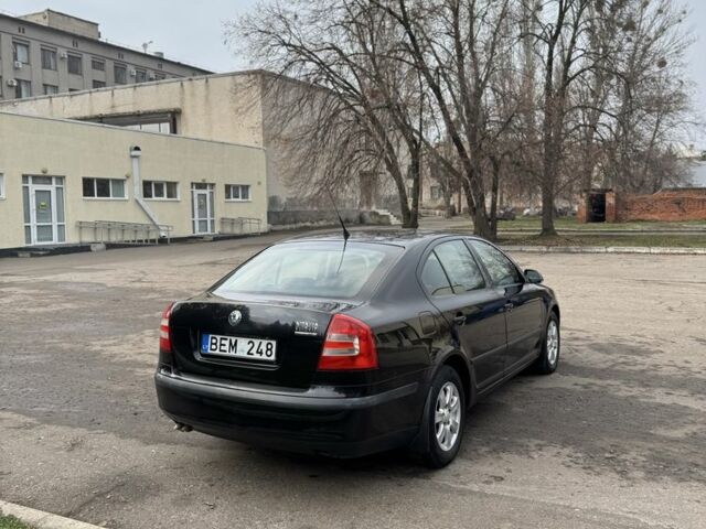 Черный Шкода Октавия, объемом двигателя 2 л и пробегом 149 тыс. км за 3350 $, фото 5 на Automoto.ua