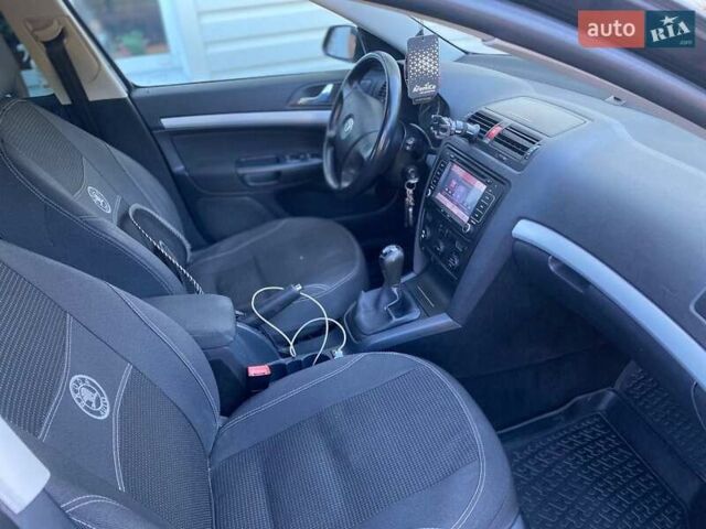 Чорний Шкода Октавія, об'ємом двигуна 1.6 л та пробігом 290 тис. км за 6300 $, фото 2 на Automoto.ua