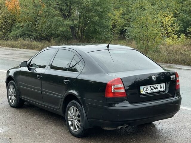 Черный Шкода Октавия, объемом двигателя 2 л и пробегом 430 тыс. км за 4450 $, фото 2 на Automoto.ua