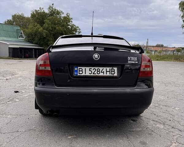 Черный Шкода Октавия, объемом двигателя 1.98 л и пробегом 300 тыс. км за 5800 $, фото 5 на Automoto.ua