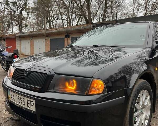 Черный Шкода Октавия, объемом двигателя 1.8 л и пробегом 265 тыс. км за 7000 $, фото 7 на Automoto.ua