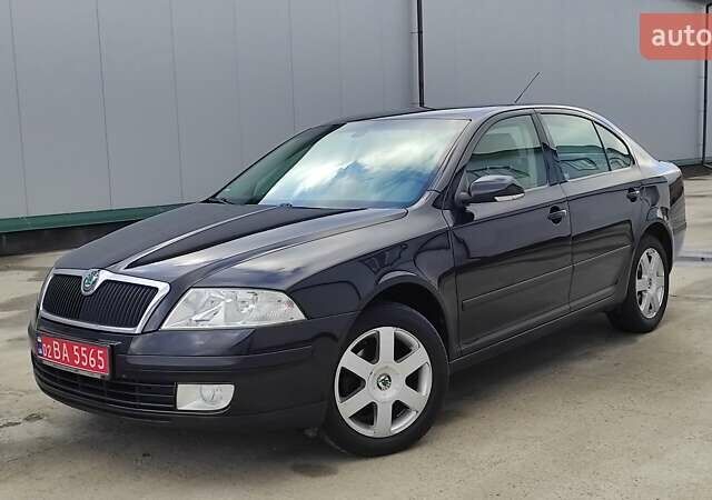 Черный Шкода Октавия, объемом двигателя 1.6 л и пробегом 218 тыс. км за 6999 $, фото 88 на Automoto.ua