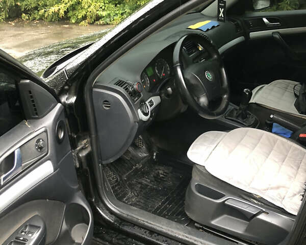 Чорний Шкода Октавія, об'ємом двигуна 1.6 л та пробігом 270 тис. км за 4200 $, фото 9 на Automoto.ua