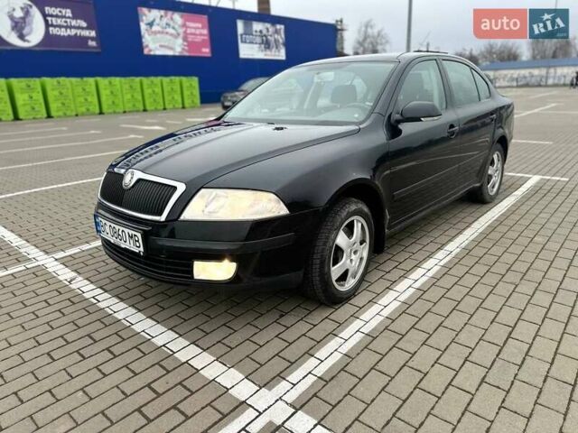 Черный Шкода Октавия, объемом двигателя 1.8 л и пробегом 206 тыс. км за 5150 $, фото 4 на Automoto.ua